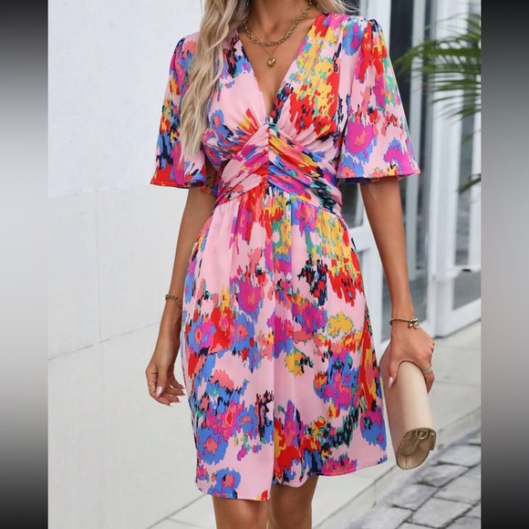 Boho floral print butterfly sleeve mini dress - Picture 6 of 7
